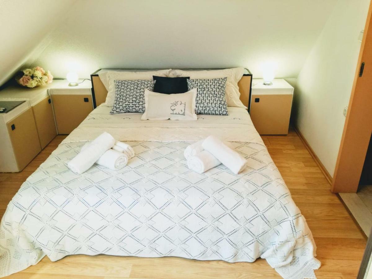 Ferienwohnung Abazur Split Exterior foto
